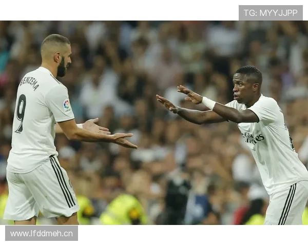 凯尔·沃克欧冠限制维尼修斯的战术代表作解析