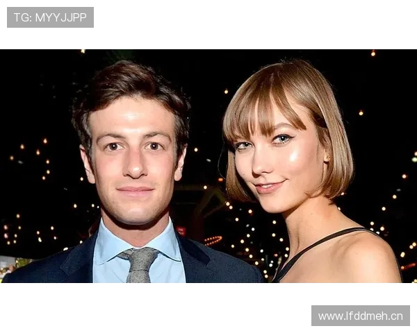 拉菲尼亚这波打扮，像是直接走出豪门派对的，小区大妈都看懵了！